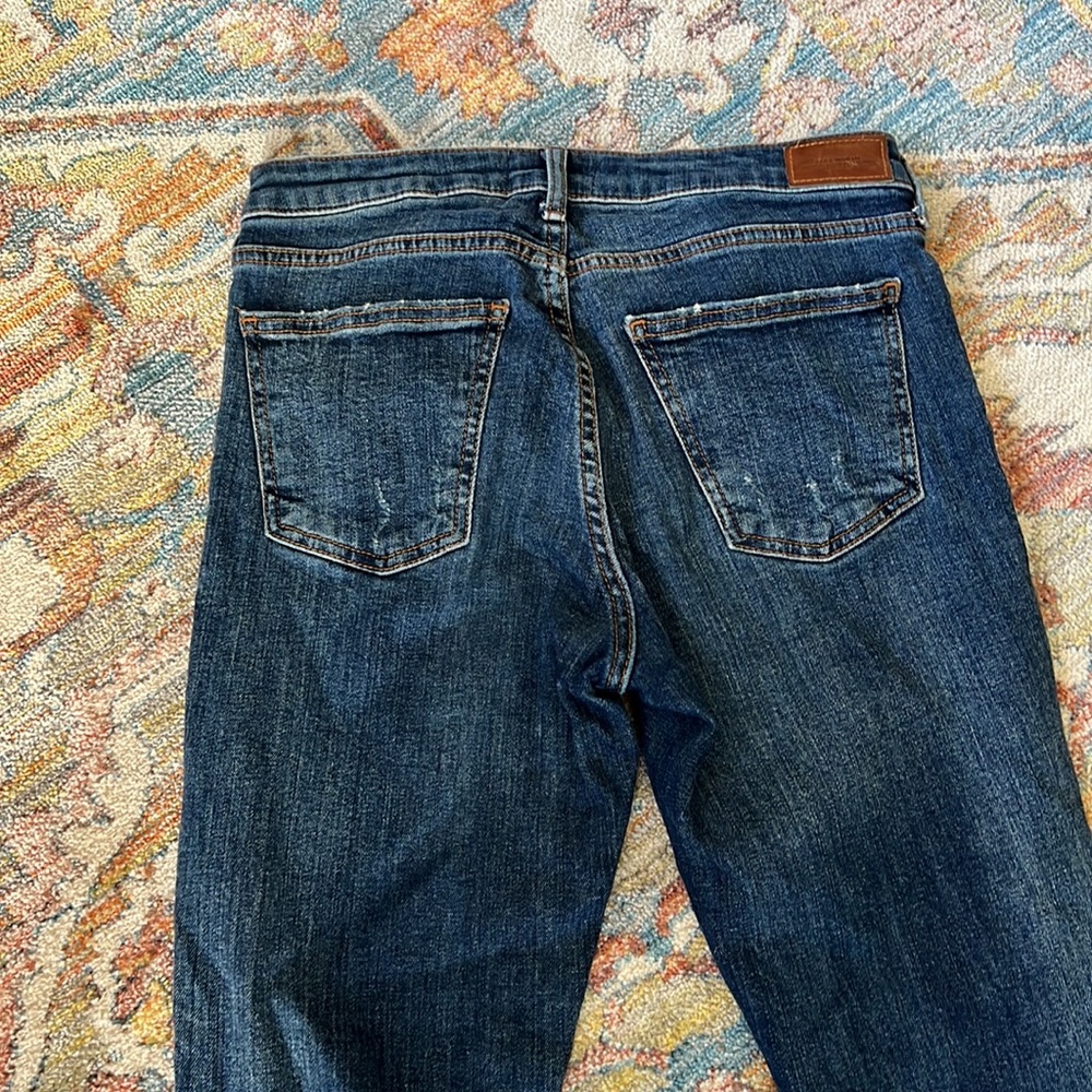 Zara Distressed Jeans - Picture 6 of 6